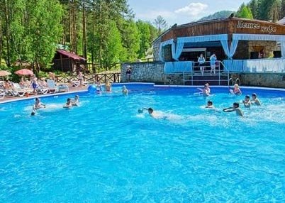 5 самых больших открытых бассейнов Алтая